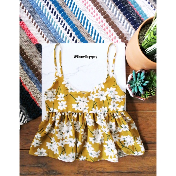 Tops - NWOT // floral babydoll tank 🌻